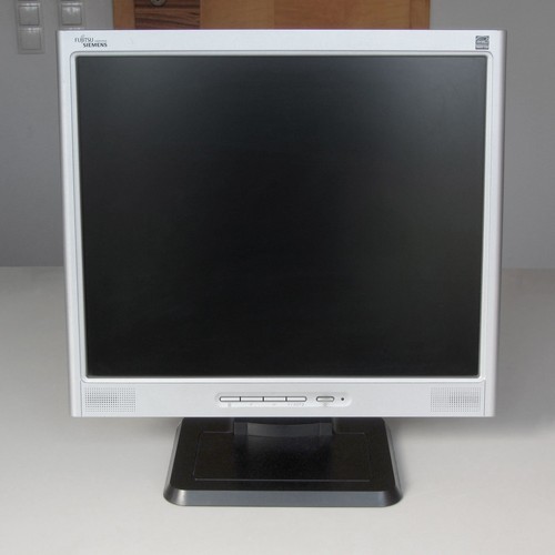 Fujitsu siemens scaleoview - 17",